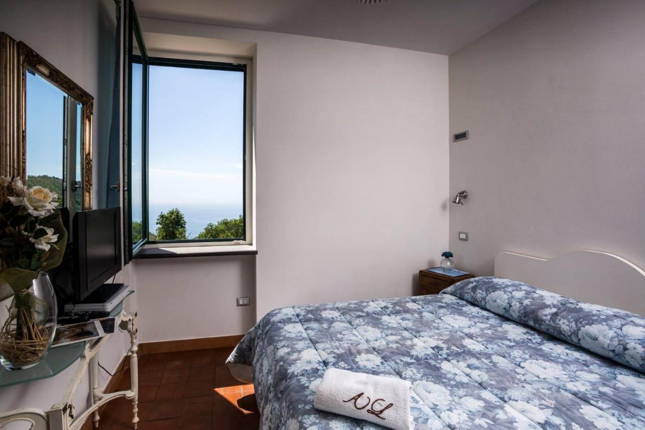 Camera Tripla Standard con Vista Mare
