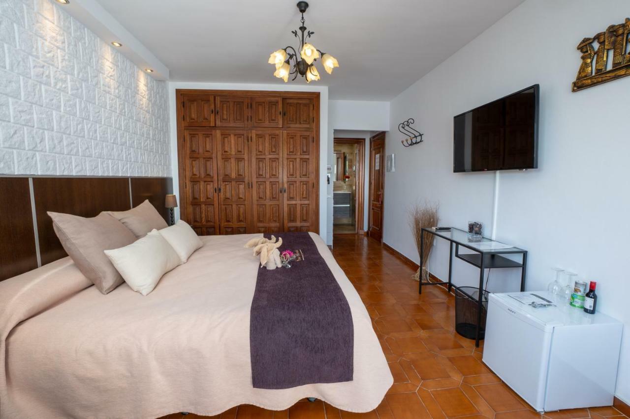Suite Junior con terraza y vistas al mar