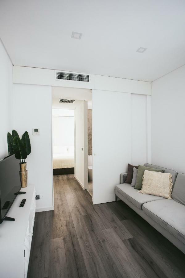 One-Bedroom Apartment,847947413:JPEG