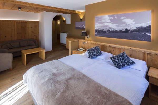 Superior Double or Twin Room,1548222259:JPEG