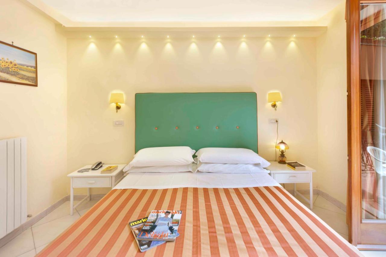 Standard Double or Twin Room,968747446:JPEG