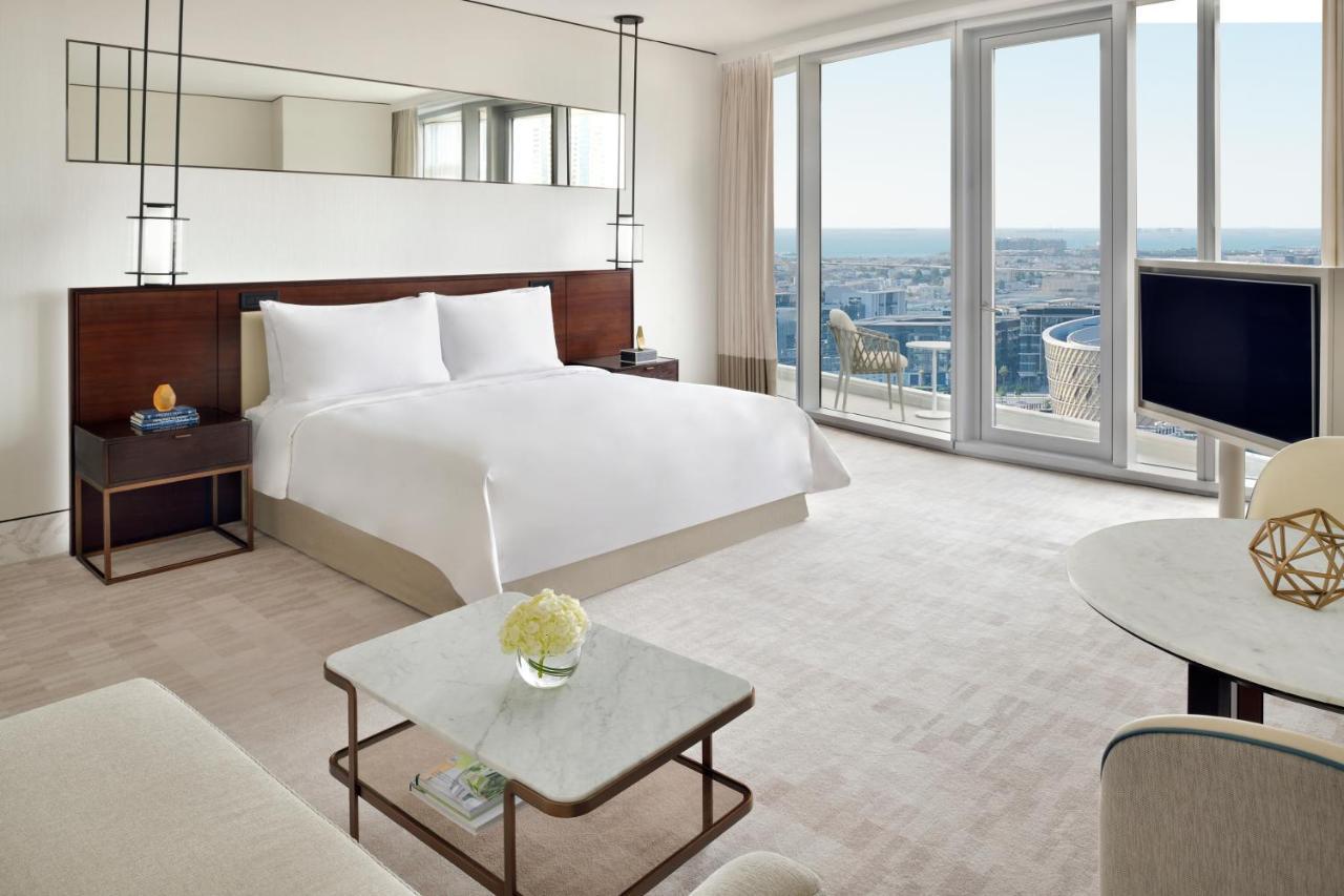 Junior Suite - Exclusive Access to Level 54 Infinity Pool