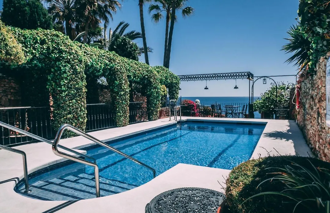 Hotel Carabeo-1