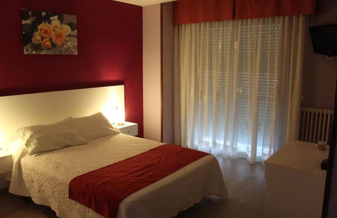 Hotel Fernandez-1