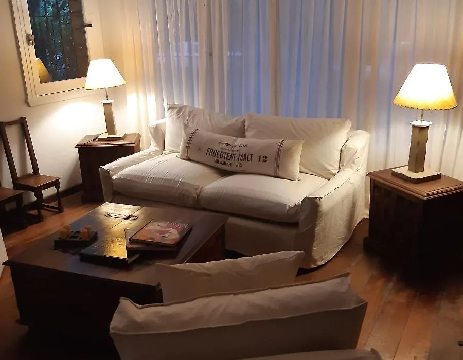 Casa Garay 602-1