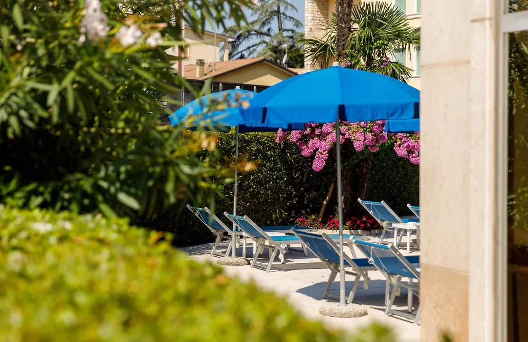 Hotel Idania-1