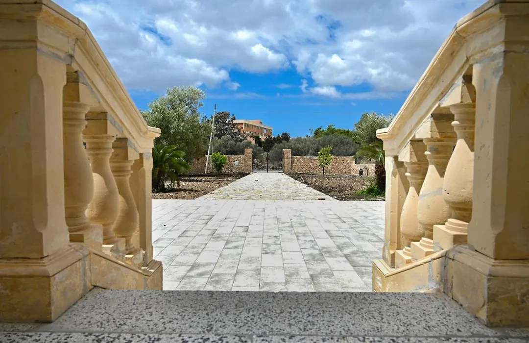 Dimora Savarino Marzamemi Suites With Pool-1