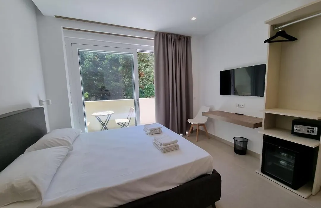 Marea Retreat Rooms-1