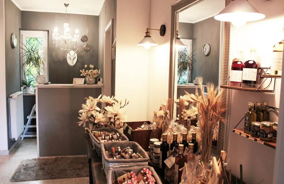 Homesuitehome-1