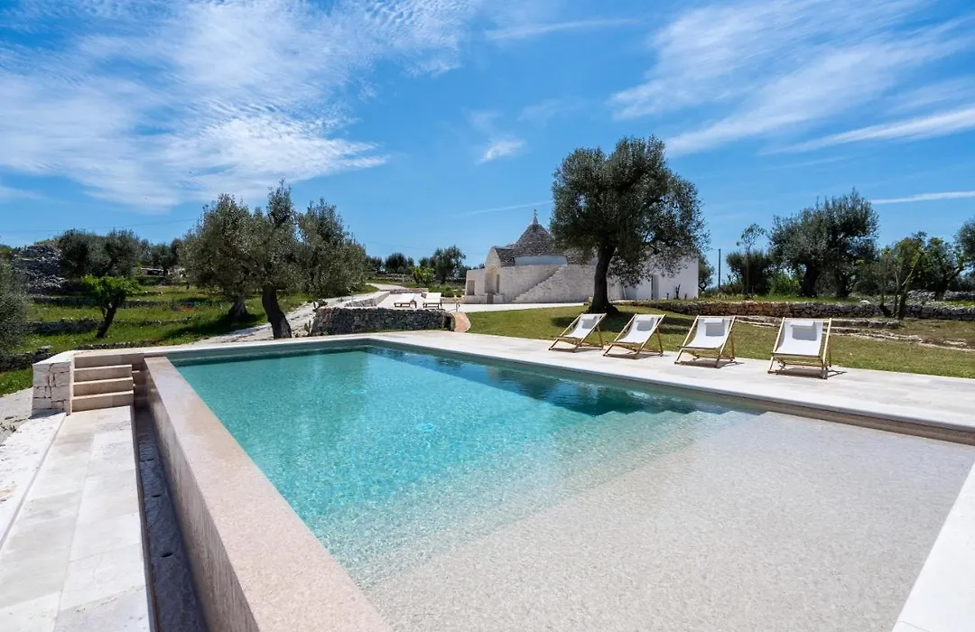 Trulli Cicerali , trulli design con piscina panoramica-1