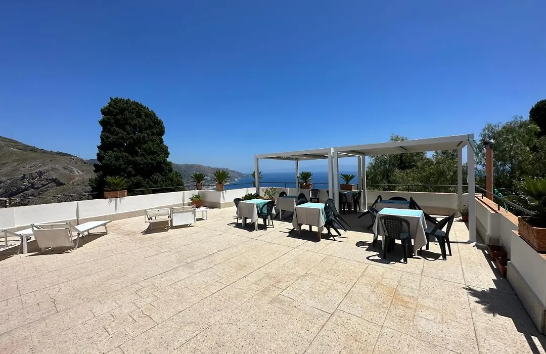 Mira Taormina Rooms-1