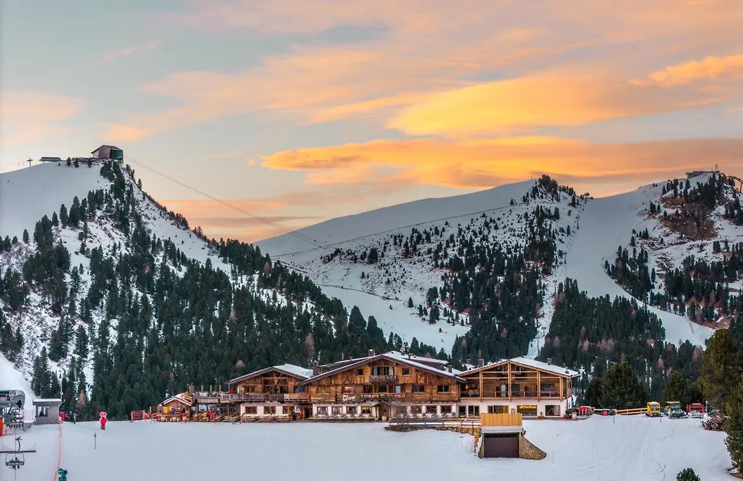 Hotel Piz Seteur-1