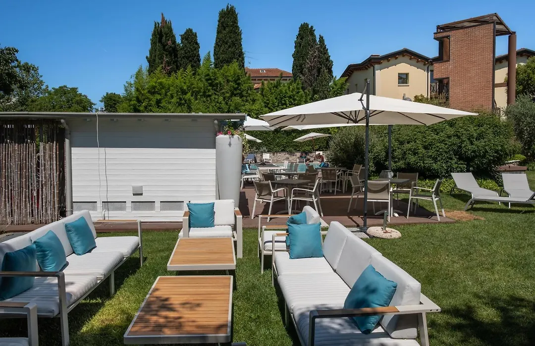 The Ziba Hotel & Spa-1