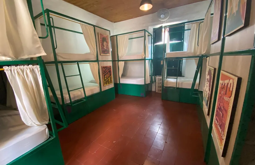 Viajero Hostel Cali & Salsa School-1