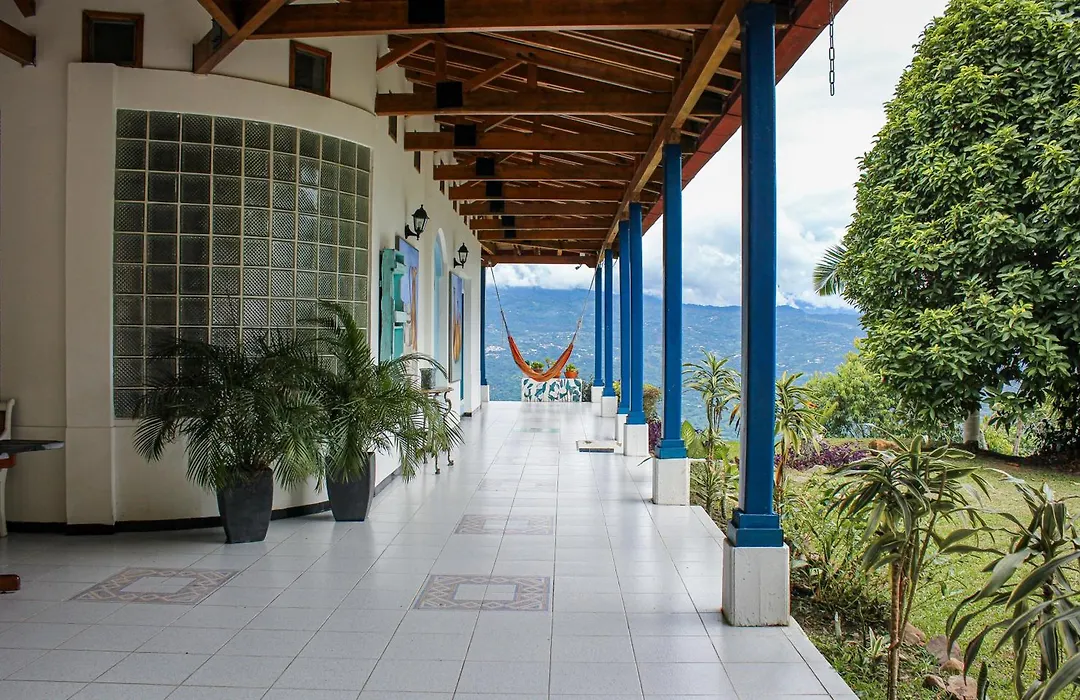 Siete Sentidos Estancia de Aves-1