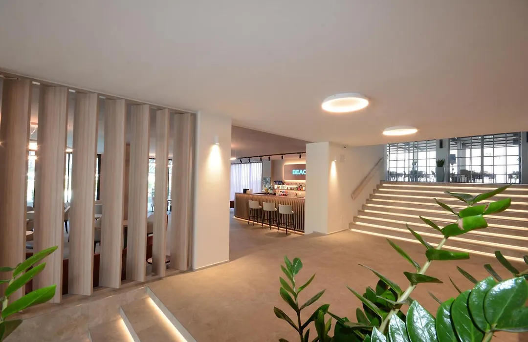 Hotel Spiaggia-1