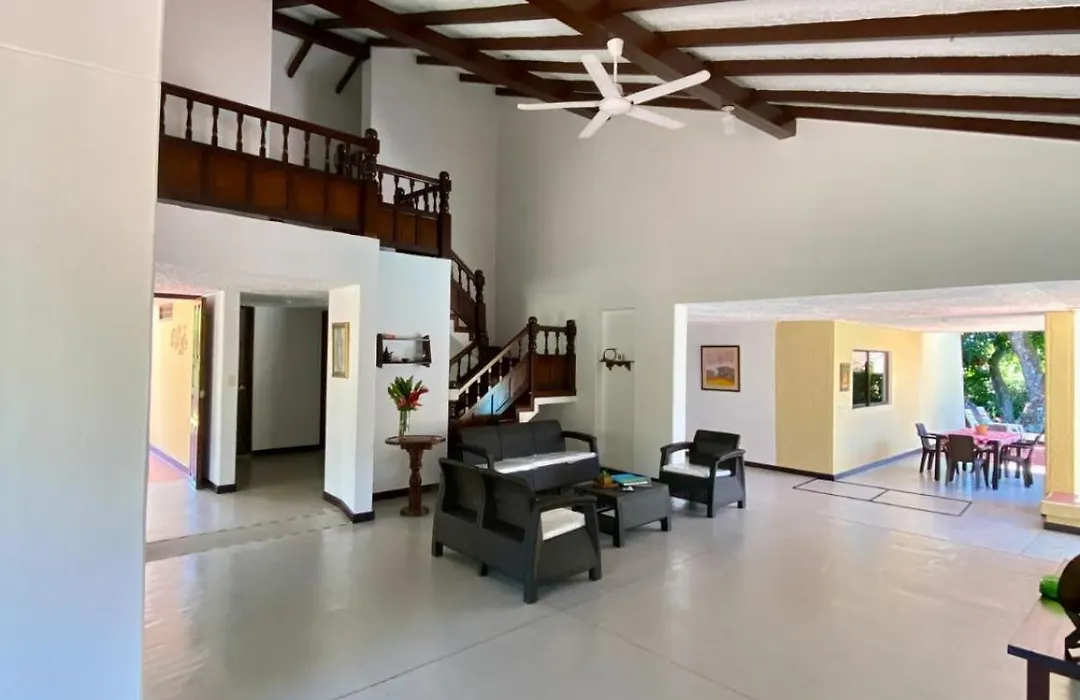Casa Pance-1