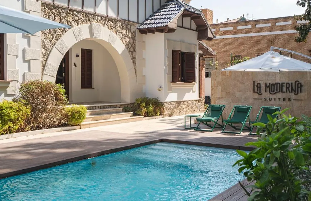 La Moderna Suites-1
