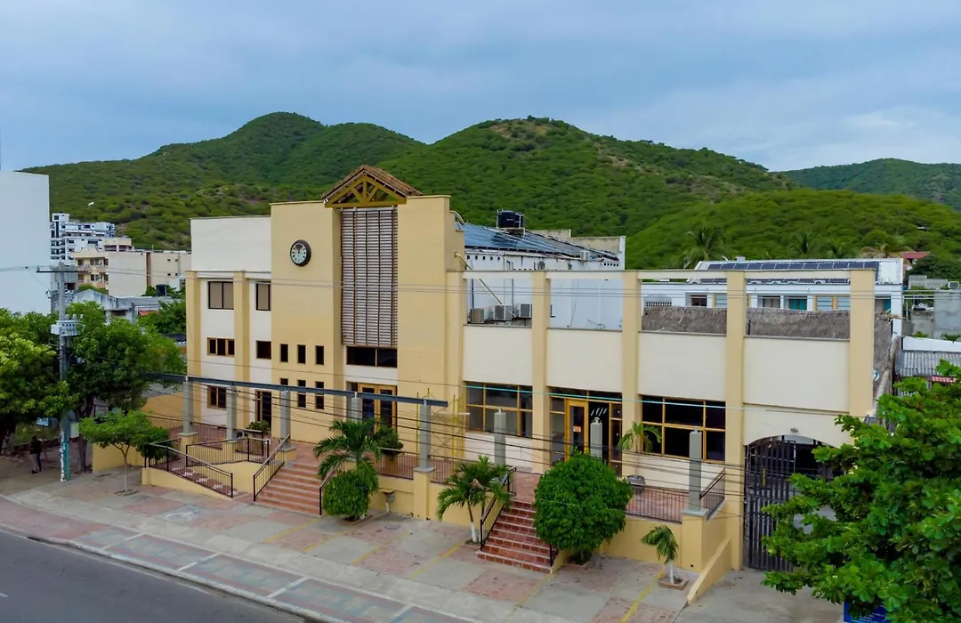 Hotel Sansiraka Suites By Geh Suites-1