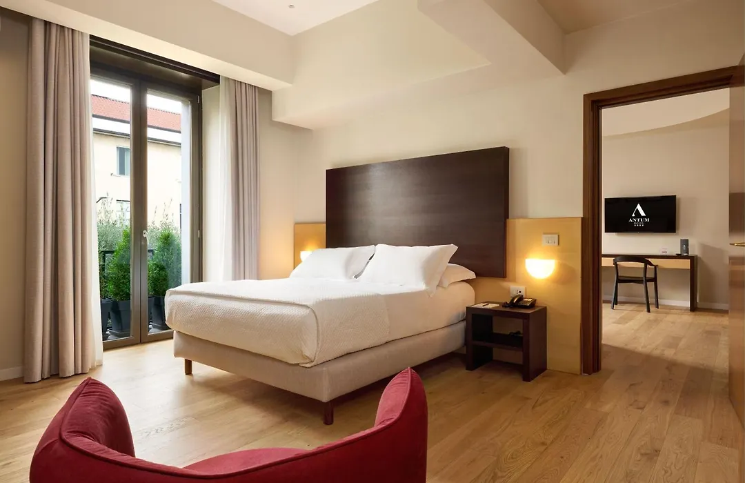 Antum Hotel-1