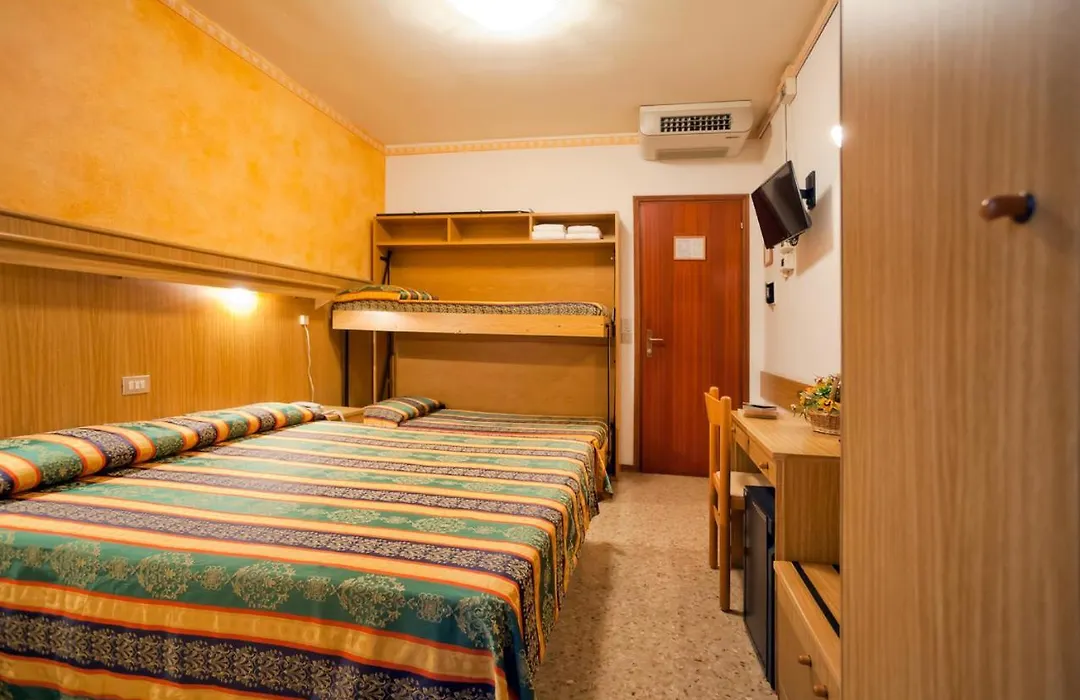 Hotel Kennedy-1