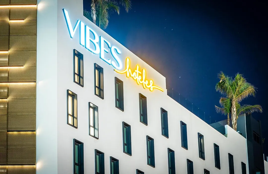 Hotel Málaga Vibes-1