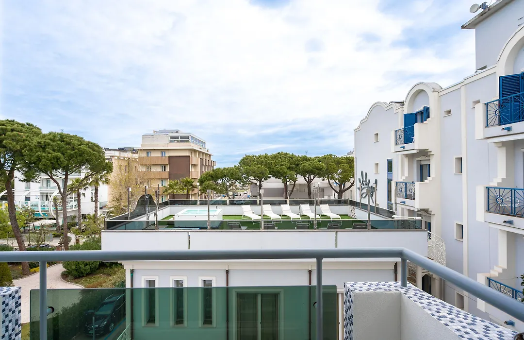 Hotel Diamond-1