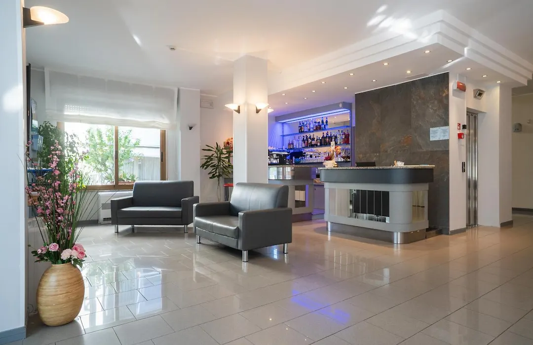 Hotel Cristina-1