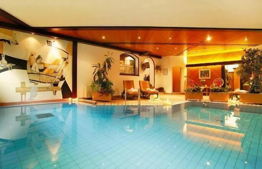 Hotel Tschurtschenthaler-1