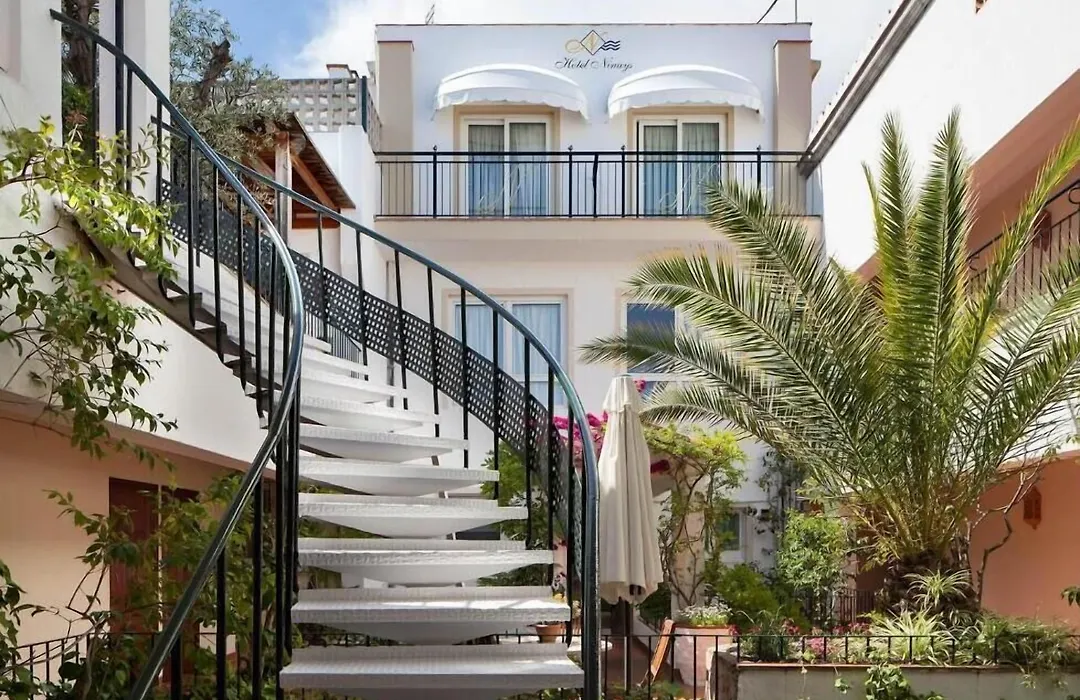 Hotel Ninays-1
