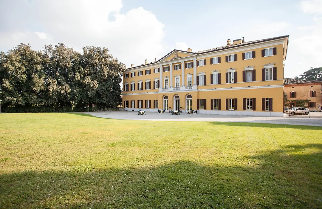 Parco Termale di Villa Dei Cedri-1