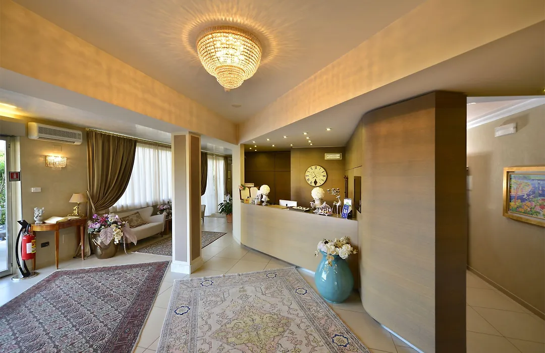 Hotel Villa Tiziana-1