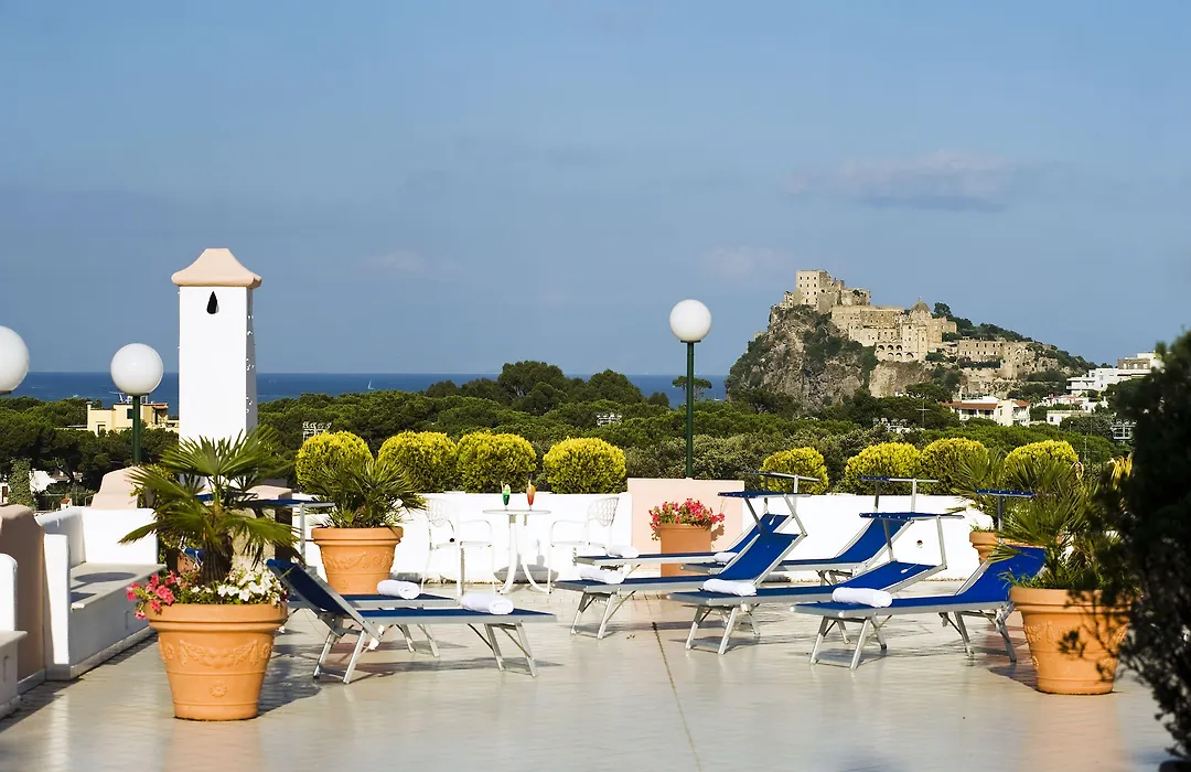 Hotel Bellevue Benessere&Relax-1
