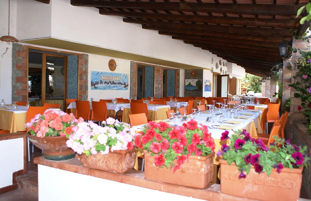 Hotel Cristina-1