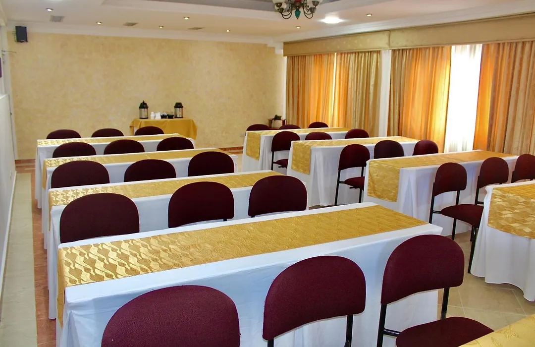 Hotel Plaza Versalles-1