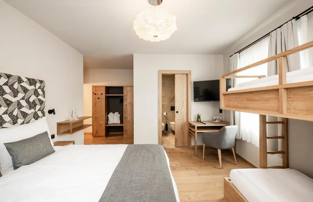 Hotel Lener-1