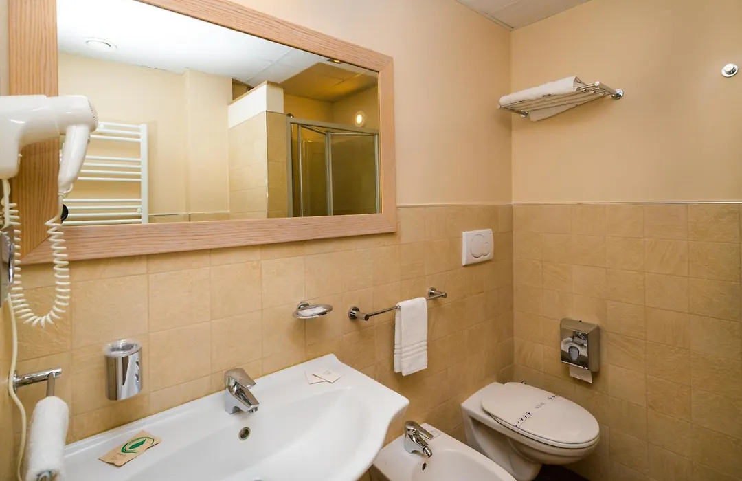 Abruzzo Marina Hotel - Family & Beach Resort-1