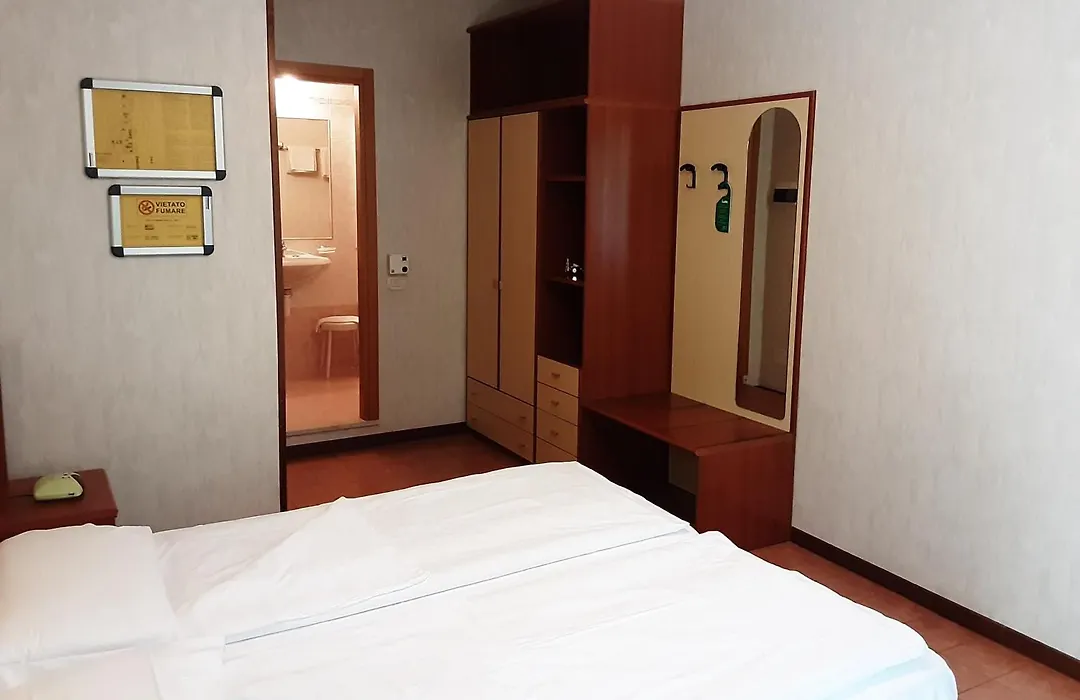 Hotel Florida-1