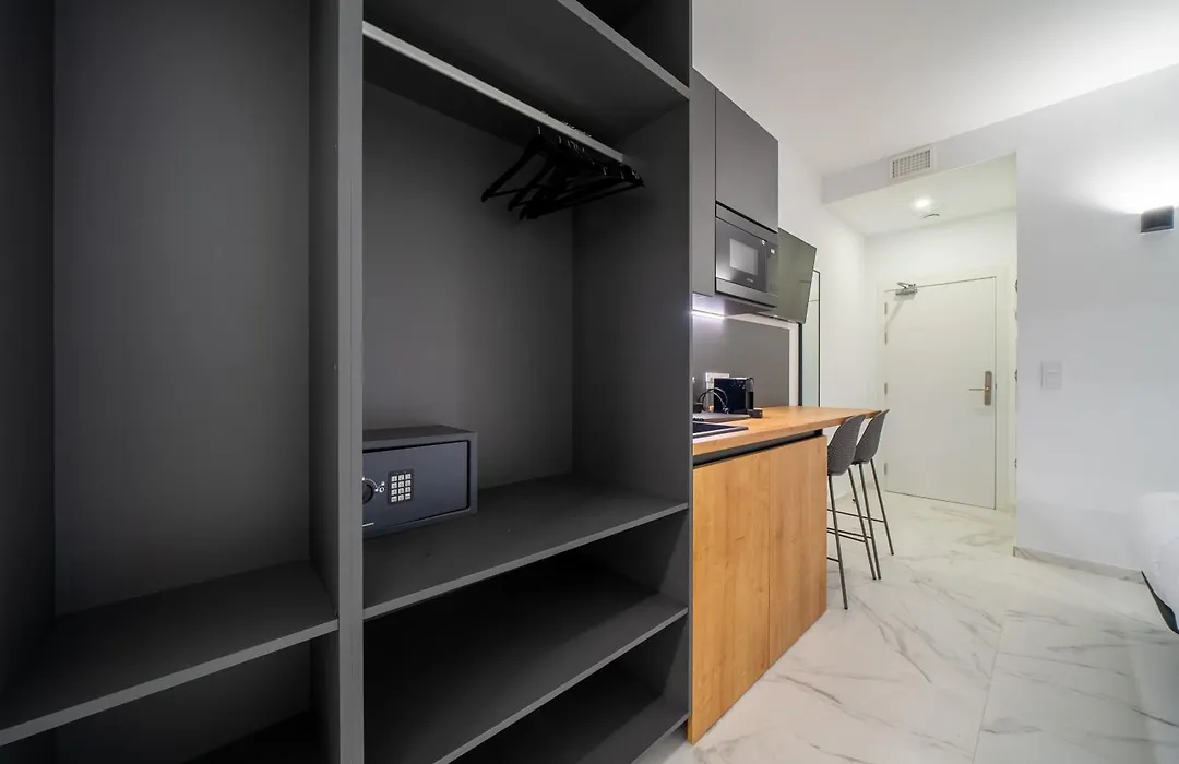 Alicante Smart Accommodation-1