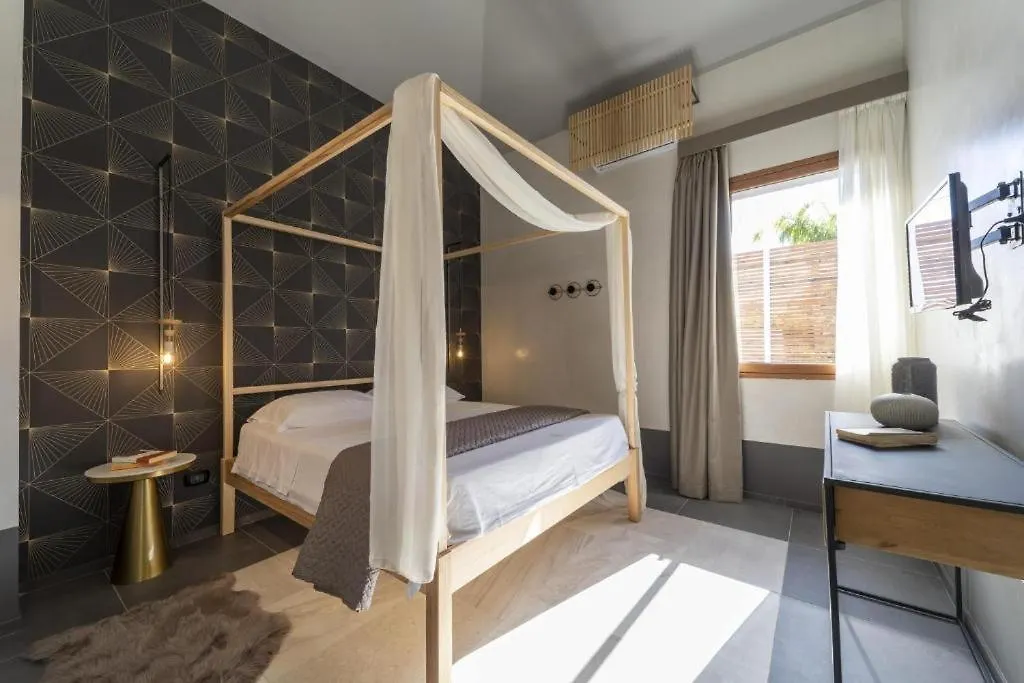 Aqua Venere Pool & Suites-1