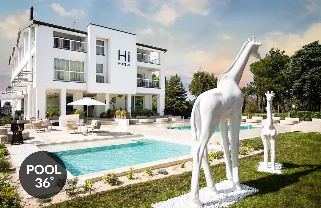 Hi Hotels Sirmione - Heated Lakeview Pool-1