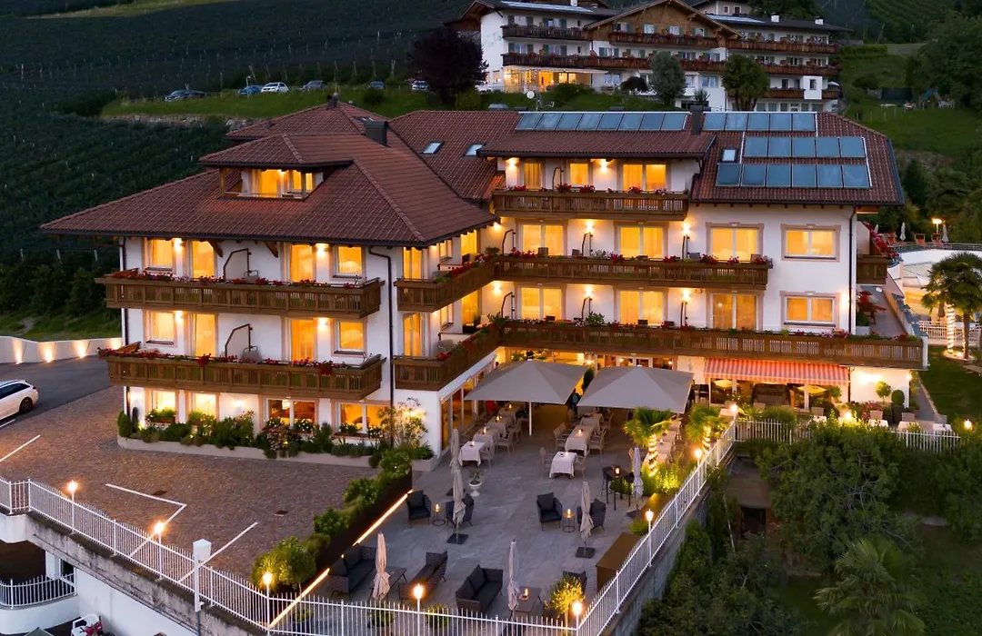 Adults Only Hotel Grafenstein-1