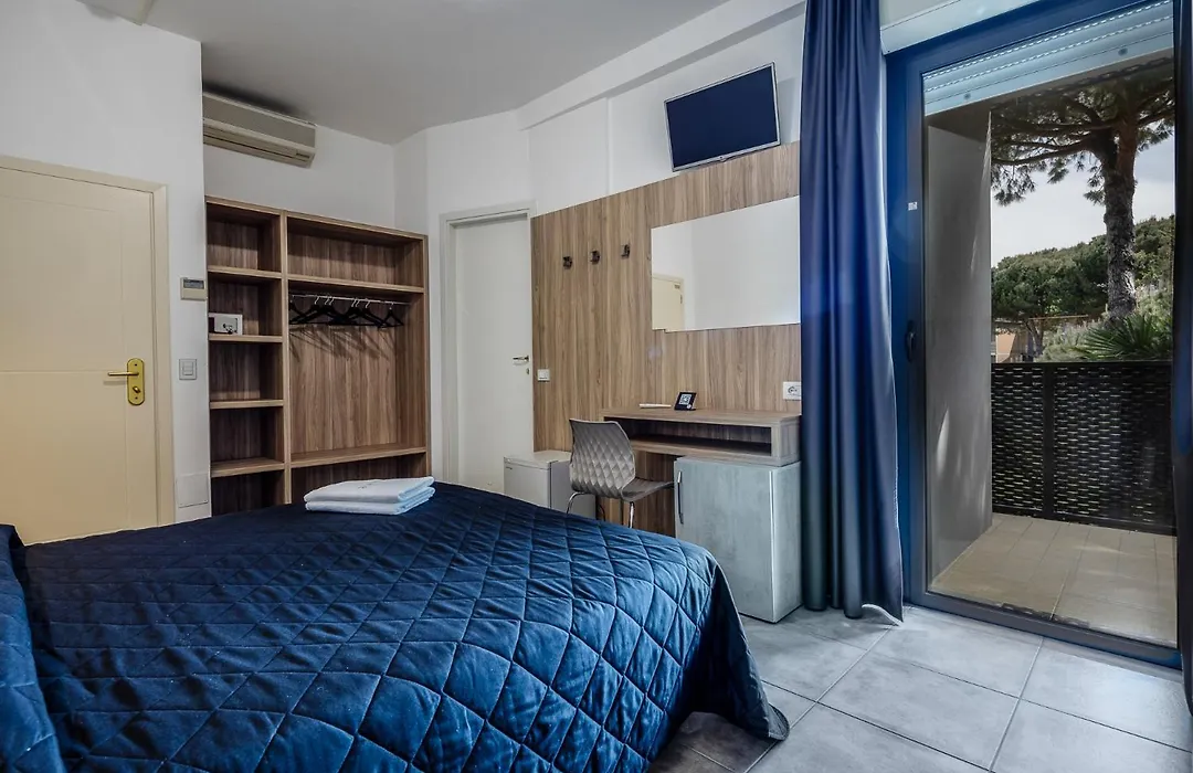 CASA MAJOR Hotel&Appartamenti CERVIA-1