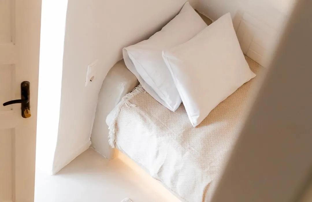 White Pearl Mykonos-1