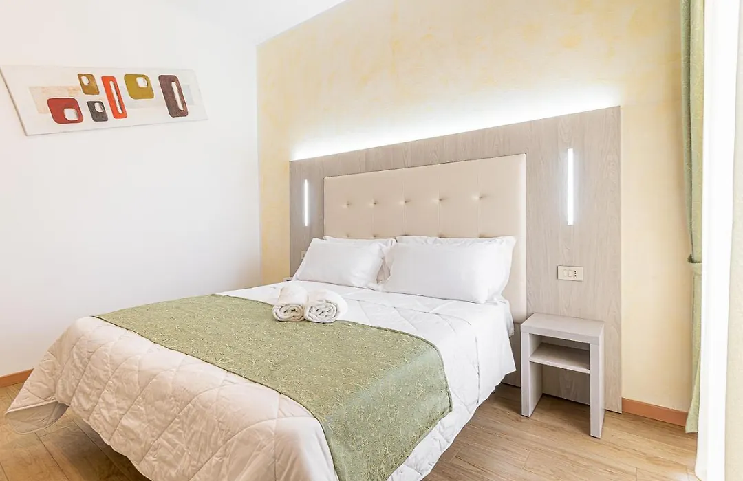 Hotel Corinna-1