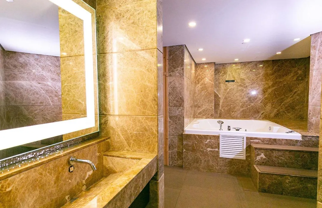 Grand Mercure Business Bay-1