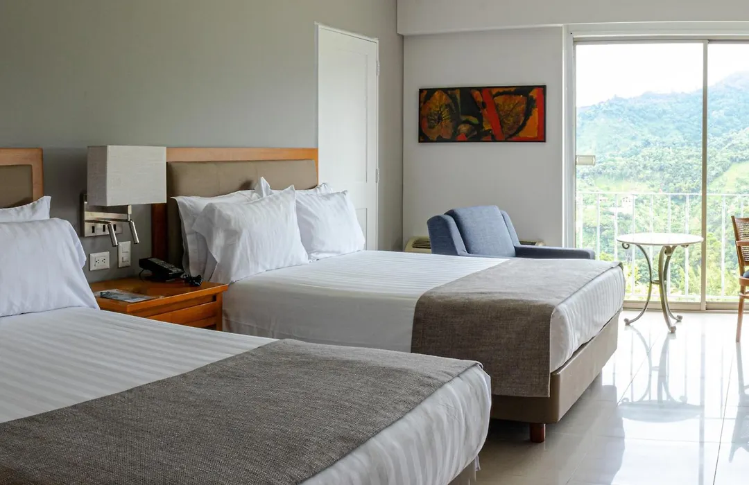 Hotel Estelar Altamira-1