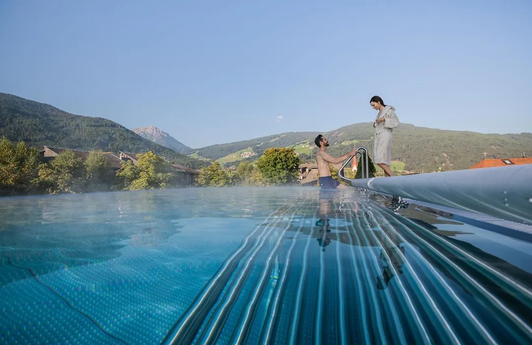 Hotel Fameli-1