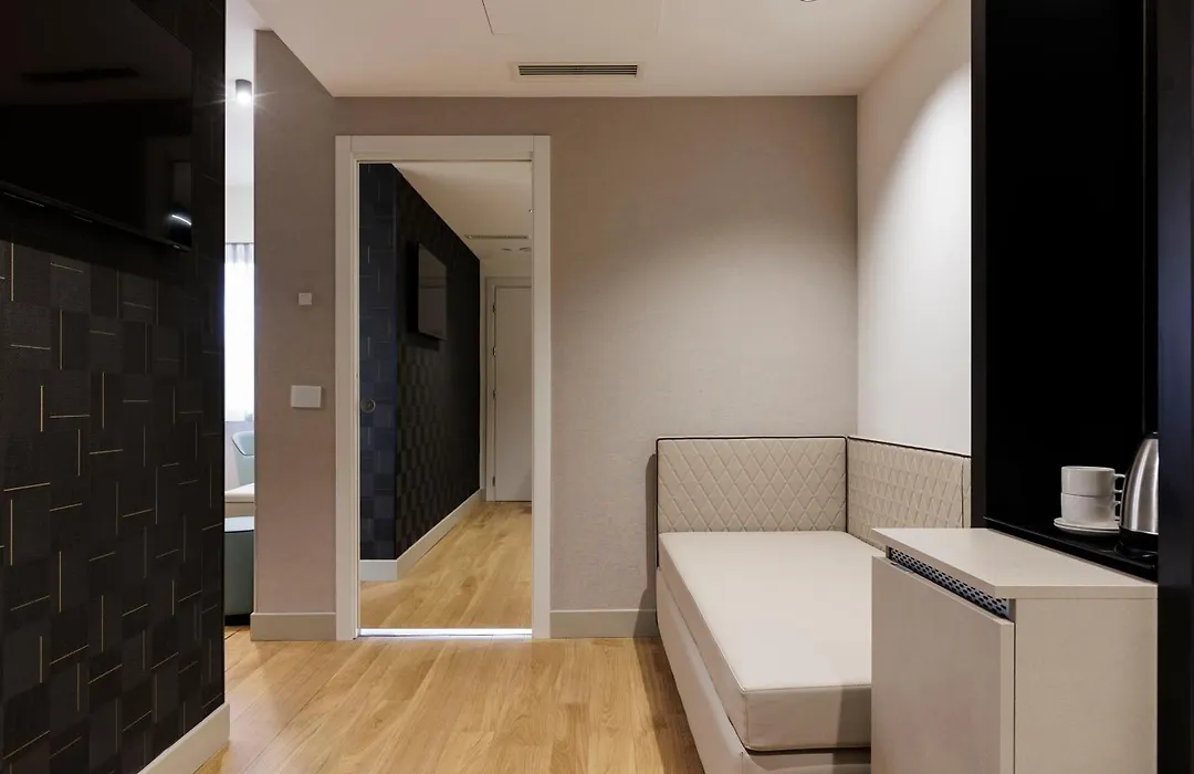 Mh Florence Hotel & Spa-1
