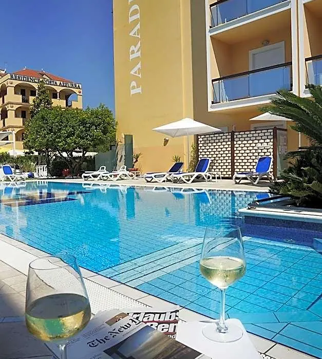 Hotel Paradiso-1
